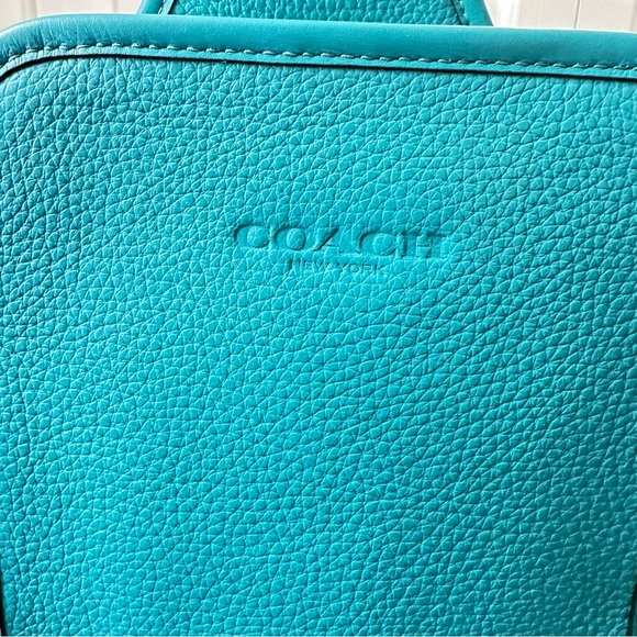 Coach Sullivan Sling Pack In Bright Turquoise Leather Style CP207 - Picture 5 of 16